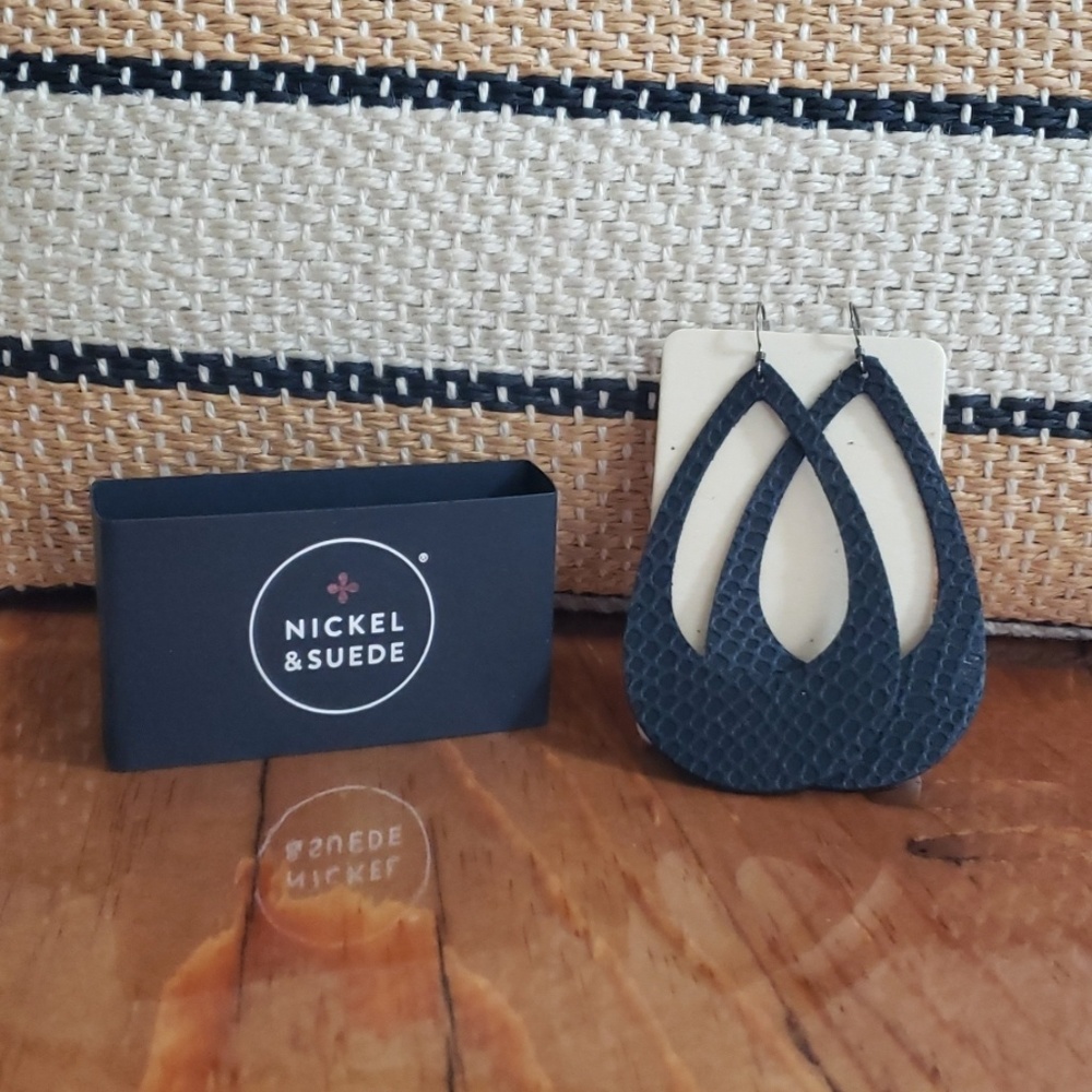 Nickel & Suede Leather Earrings Size L